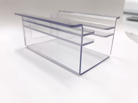 Cutting plexiglass