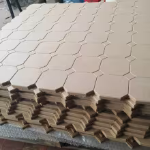 Cutting and engraving wood